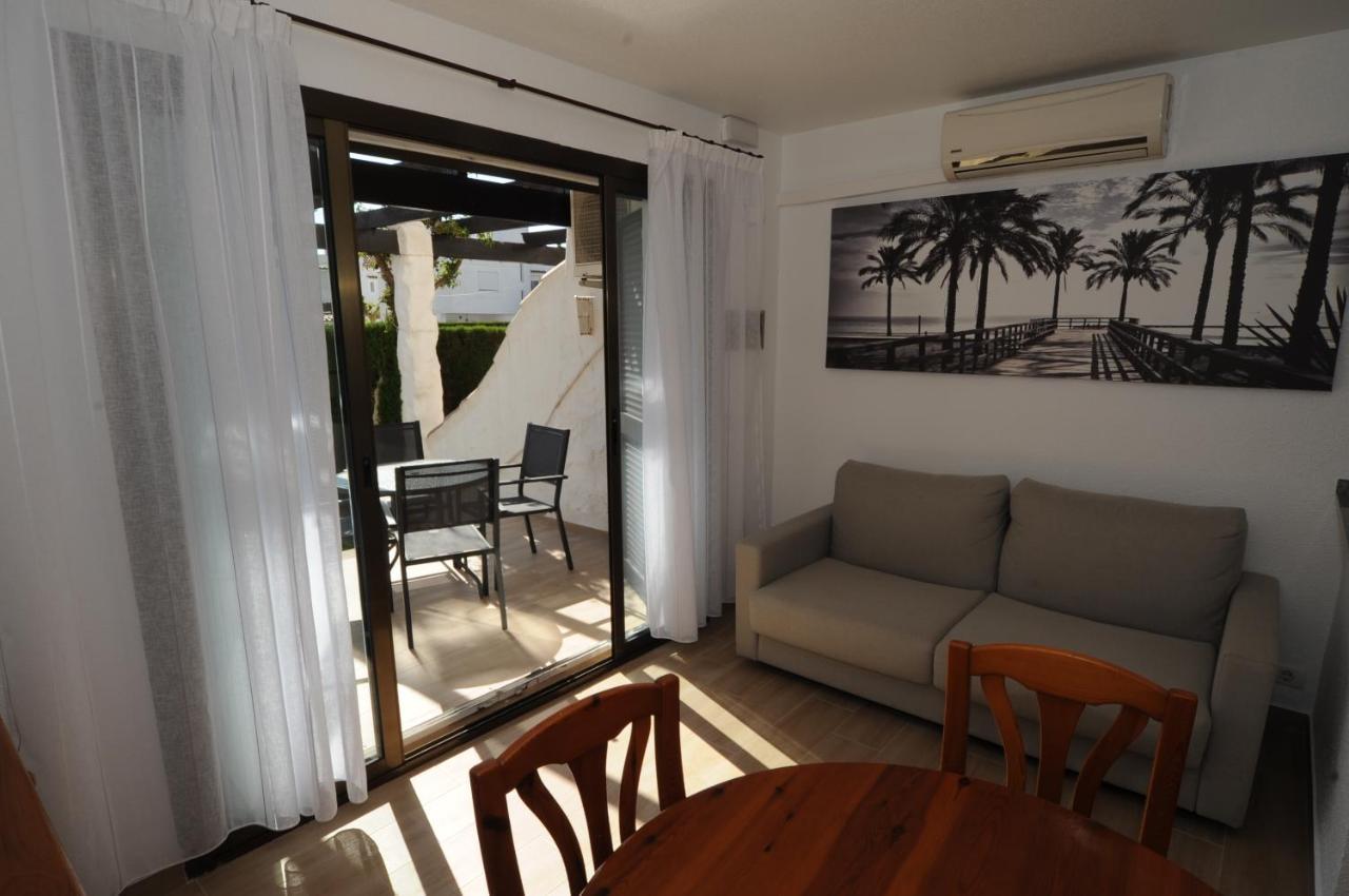 Orange Park Estudio Jardin Vista Piscina بينيكاسّين المظهر الخارجي الصورة
